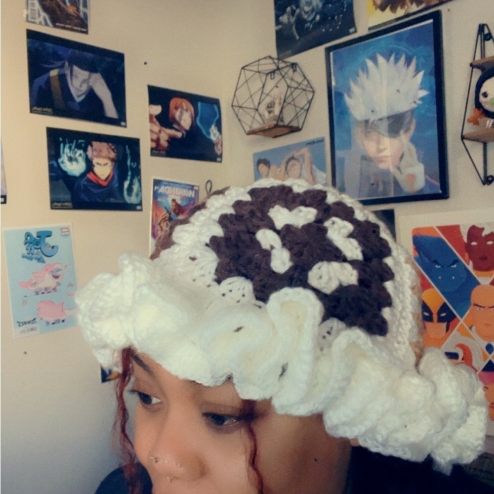 Crochet Granny Square Ruffle Hat - Picture 3 of 6